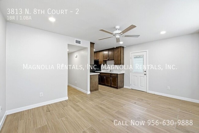 Foto del edificio - 3813 N 8th Ct