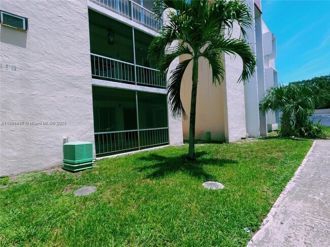 Building Photo - 618 NW 13th St