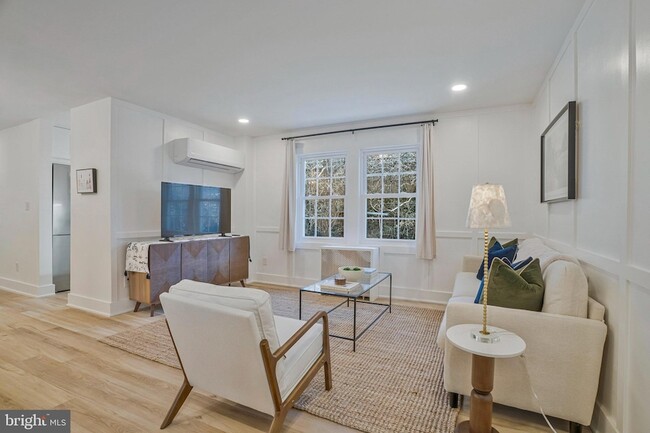 Photo - 1217 N Kensington St Apartment