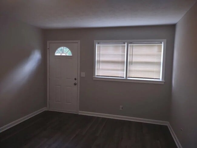 Building Photo - 1621 Celia Dr