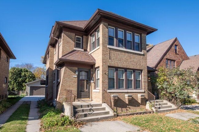 Building Photo - 4217 N Newhall St