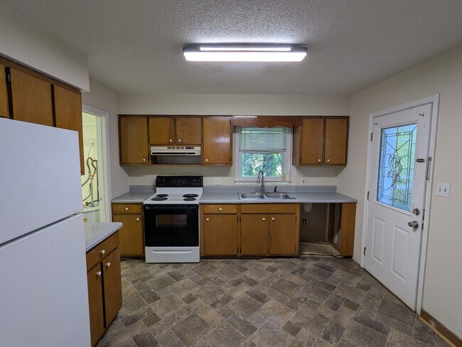 Foto del edificio - 325 Reeceburg Rd SE