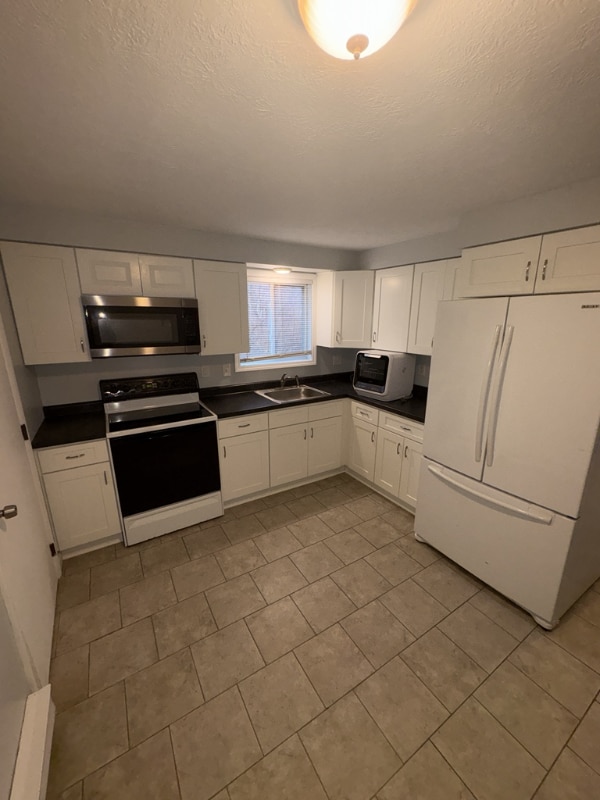 Building Photo - 1837 Faye Rd