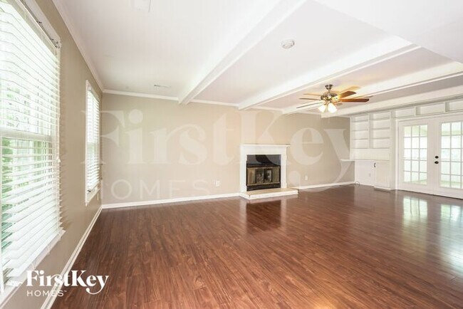 Foto del edificio - 7 Stoney Glen Pl