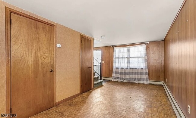 Foto del edificio - 495 Brook Ave