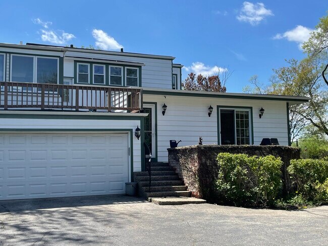 Building Photo - 27877 Bradley Rd
