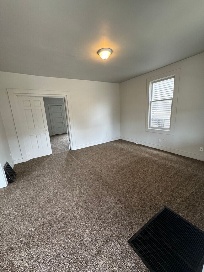Foto del edificio - 950 Burgess St