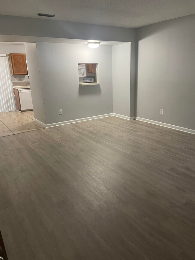 Foto del edificio - 622 Bowers Ln