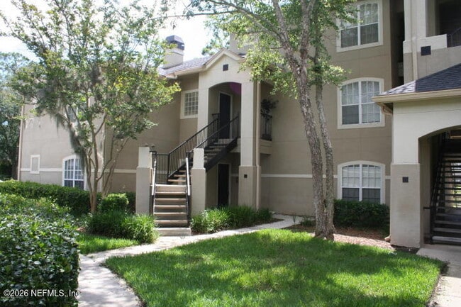 Building Photo - 1701 The Greens Way