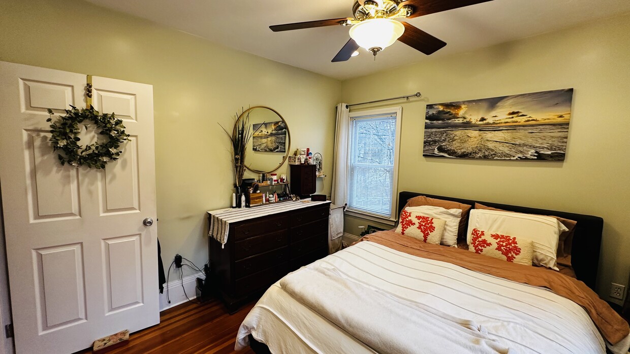 Primary Photo - 139 Stetson St