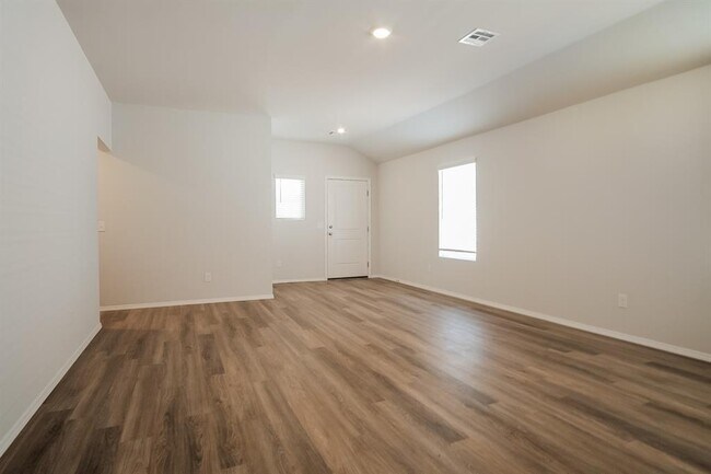 Building Photo - 1212 Guthrie Farms Blvd