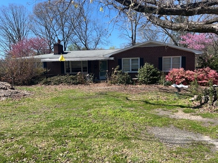 9 Ridgewood Dr, Greenville, SC 29615 House Rental in Greenville, SC