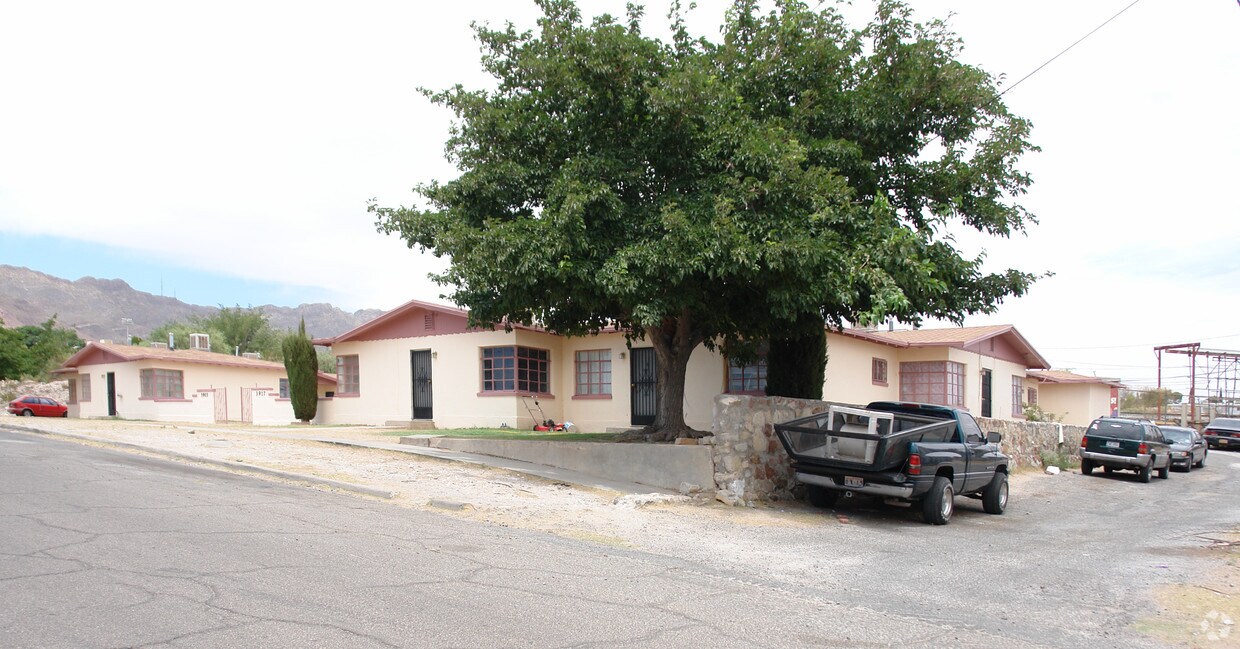 Foto del edificio - 3903-3917 Leeds Ave