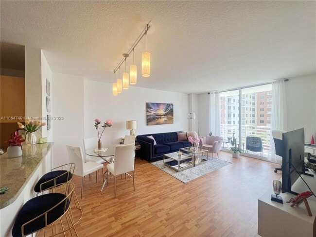 Building Photo - 1 bedroom in Aventura FL 33180