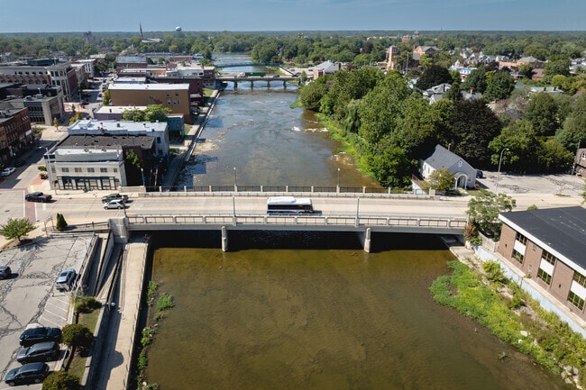 Lake Erie Transit offers bus routes in & around Monroe for those in need of transportation.