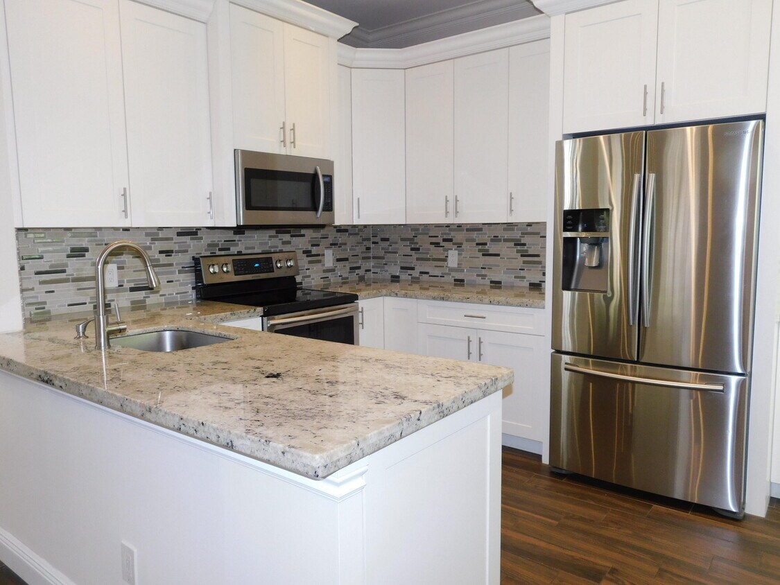 Foto principal - 5391 Verona Dr