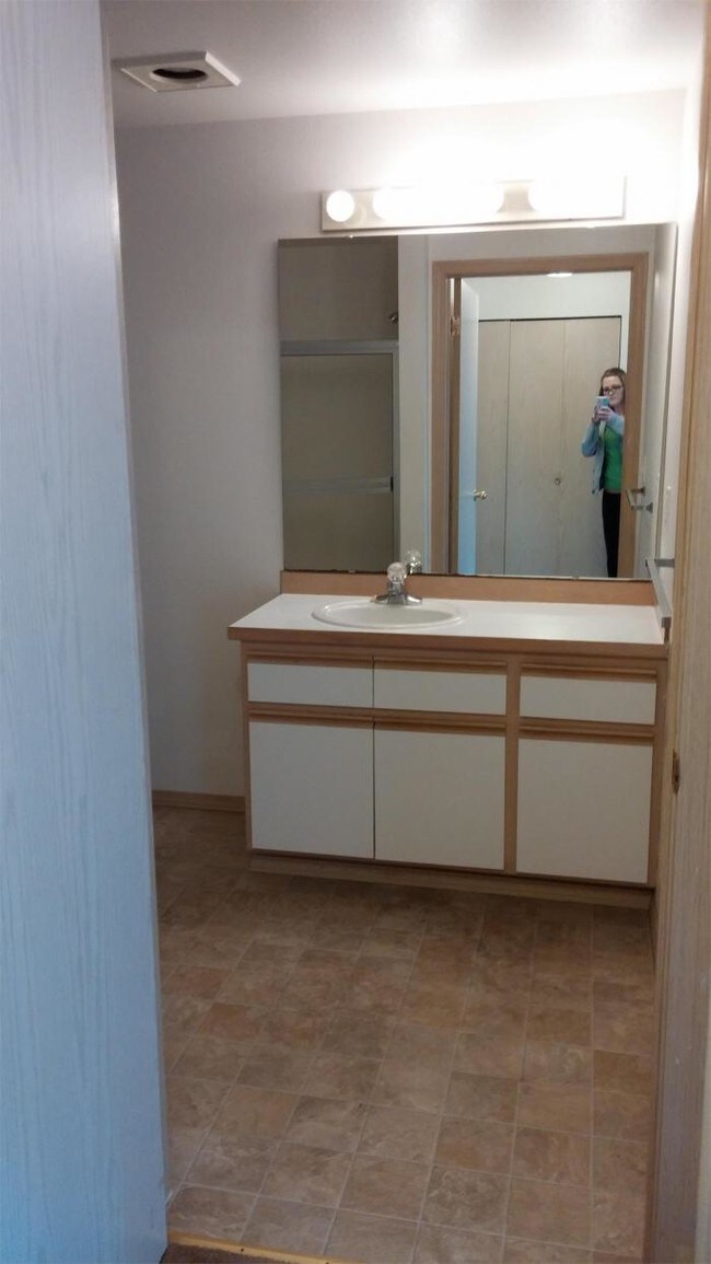 Building Photo - 2 bedroom in Lake Stevens WA 98258