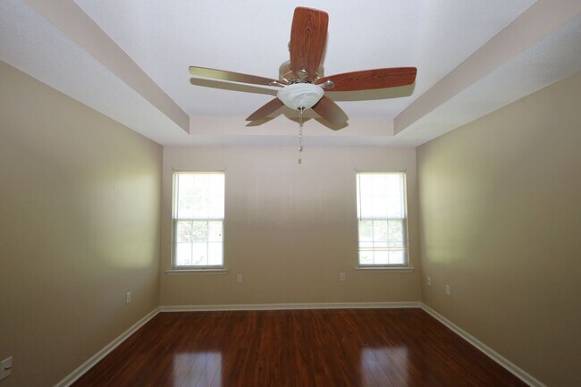 Foto del edificio - Available Soon! 413 Byson Circle