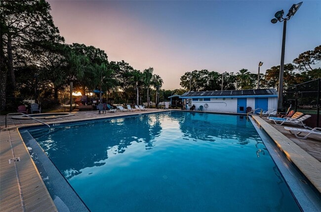 Building Photo - 327 Lake Placid Ct