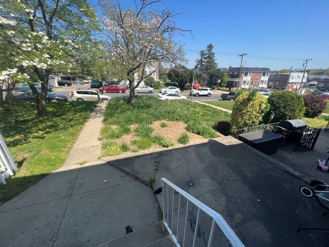 Charming Modern 3 Bedroom w/ Washer & Drye... - Charming Modern 3 Bedroom w/ Washer & Drye... House