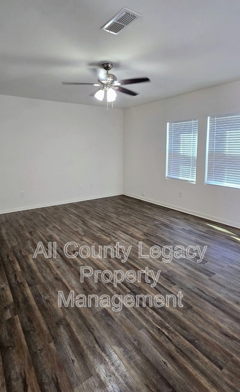 Foto del edificio - 4421 Kendrick Cir