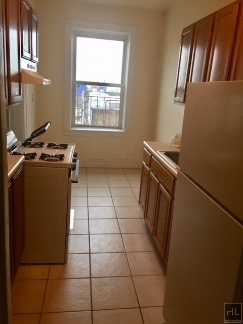 Foto principal - 31-15-31-21 21st Ave