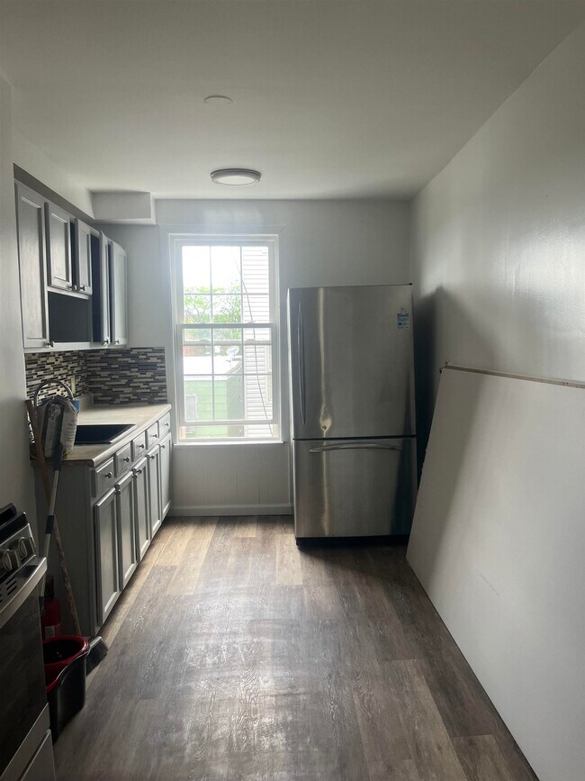 Foto del edificio - 630 37TH St