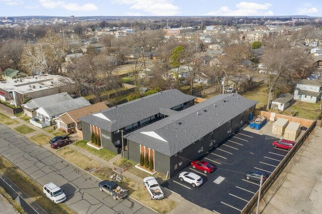 Foto del edificio - 2523 E 10th St
