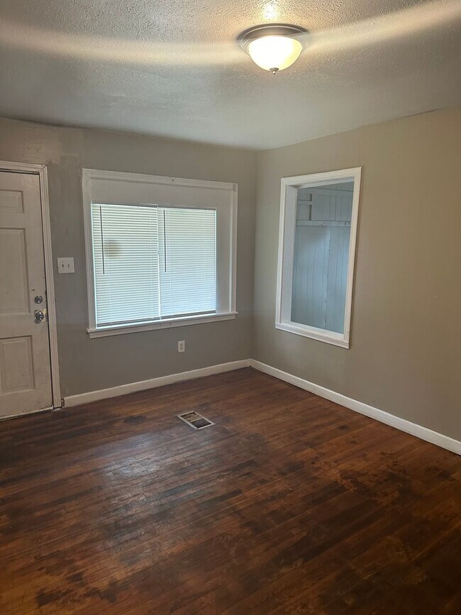 Foto del edificio - 3613 Southland Dr