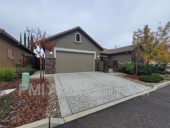 Foto del edificio - 8099 Traditions Ct