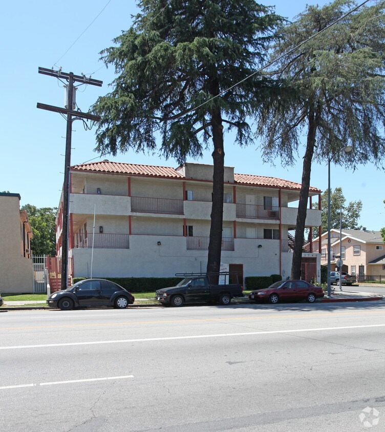 Building Photo - Vanowen Court Apartments