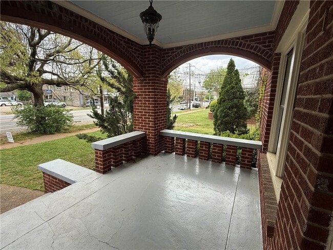 Building Photo - 2042 Hosea L Williams Dr NE