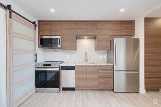 Building Photo - 1214 Barton Hills Dr