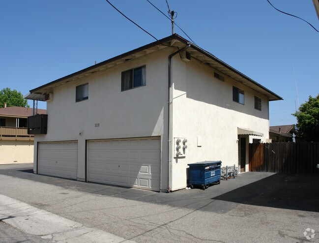 Building Photo - 7632 Volga Dr
