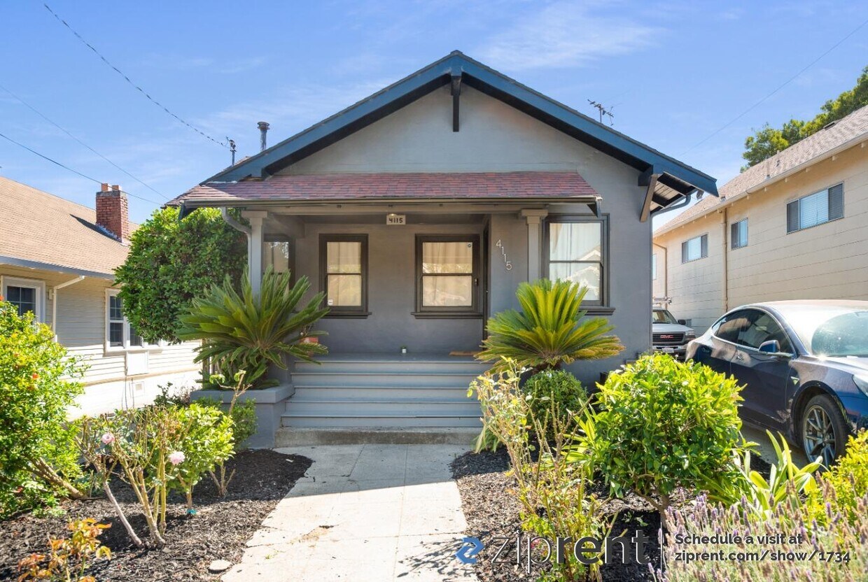 Primary Photo - 4115 Agua Vista St