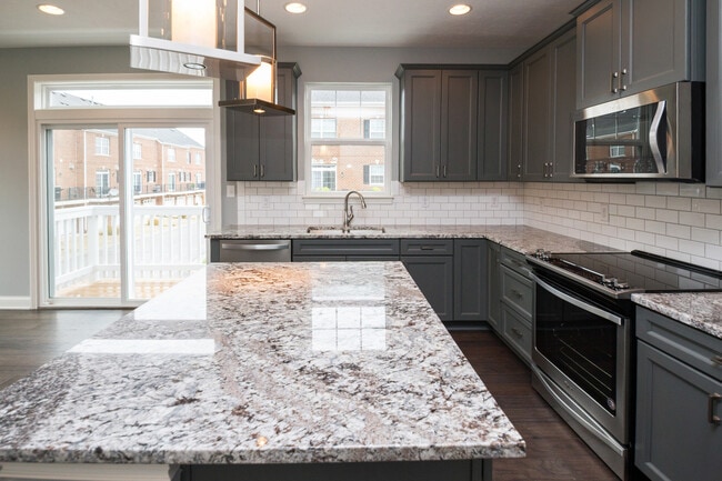 Building Photo - 15295 Mystic Rock Dr