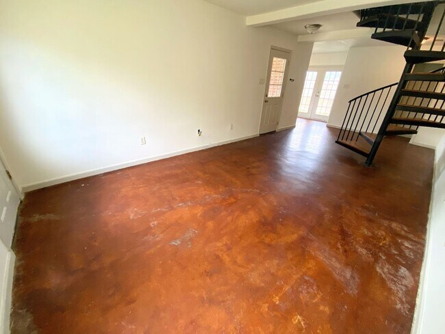 Foto del edificio - 2-Bed, 2.5-Bath Townhouse Near McNeese State University!!