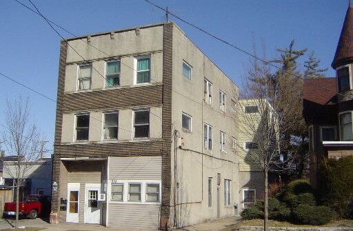 Building Photo - 308 E Downer Pl