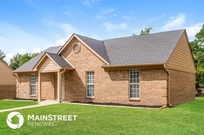 Building Photo - 1764 Dorchester Dr