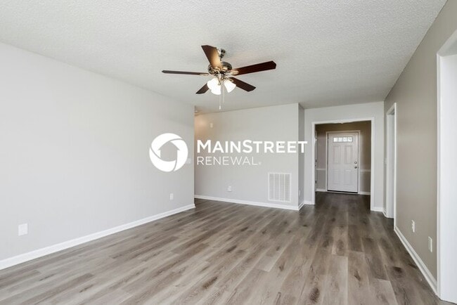 Foto del edificio - 3 Bedroom Pet-Friendly Home in GREENSBORO,...