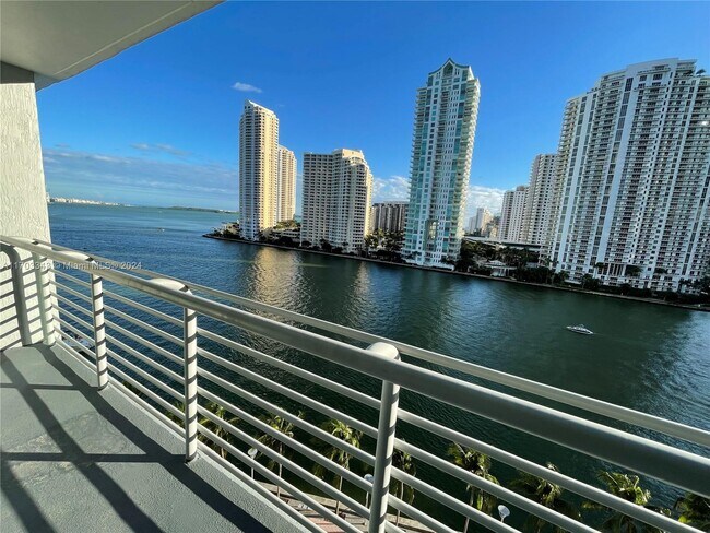 Building Photo - 325 S Biscayne Blvd