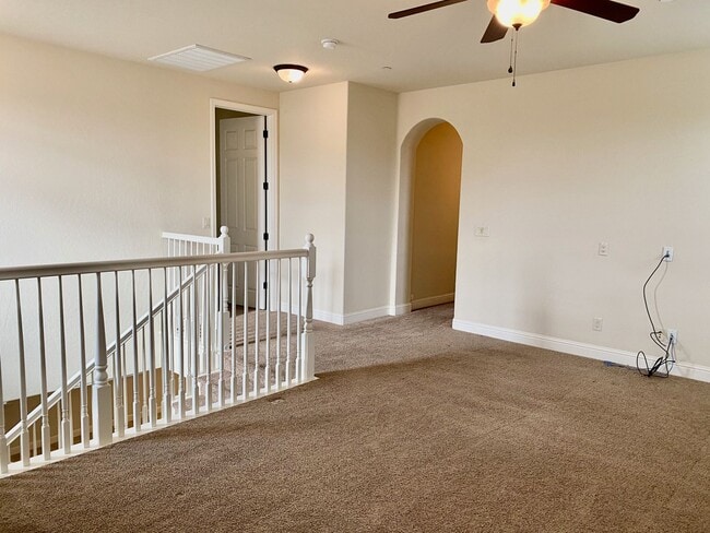 Building Photo - $3,150 Copper River, Beautiful 4 Bedroom -  E. Via Estrella Dr, Fresno / Gated Community