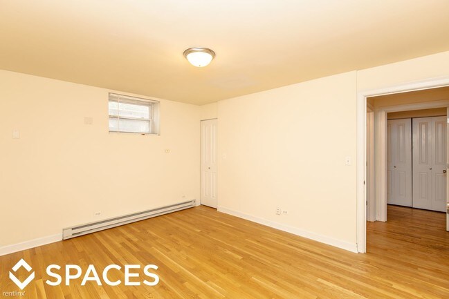 Foto del edificio - 3912 N Pine Grove Ave