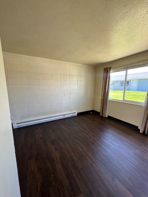 Foto del edificio - 1006 W Pear Ave
