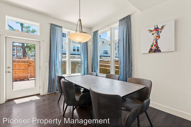 Foto del edificio - 3 br, 2.5 bath House - 5356 W 97th Ct