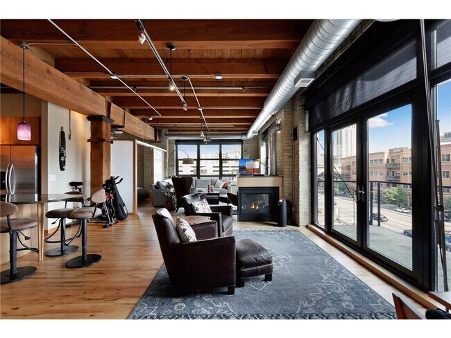 Foto del edificio - 607 S Washington Ave