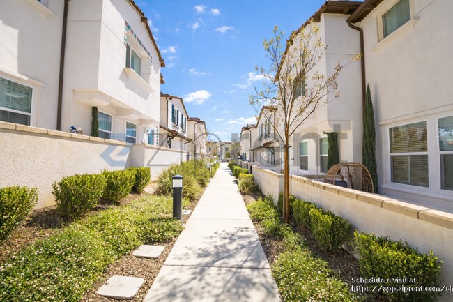 Foto del edificio - 27333 Georgetown Dr