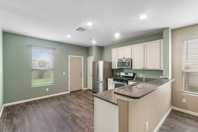 Foto del edificio - 835 Coffee Mill Creek Ln