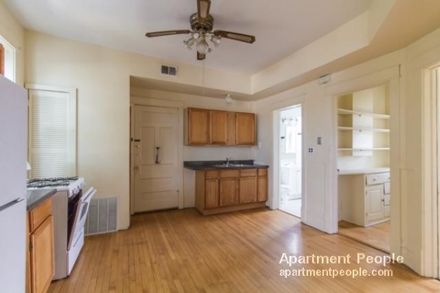 Building Photo - 1633 W Rascher Ave