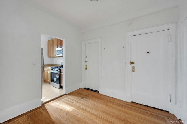 Foto del edificio - 840 Bronx River Rd